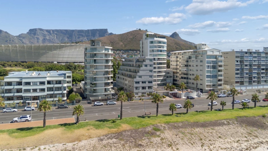 2 Bedroom Property for Sale in Mouille Point Western Cape